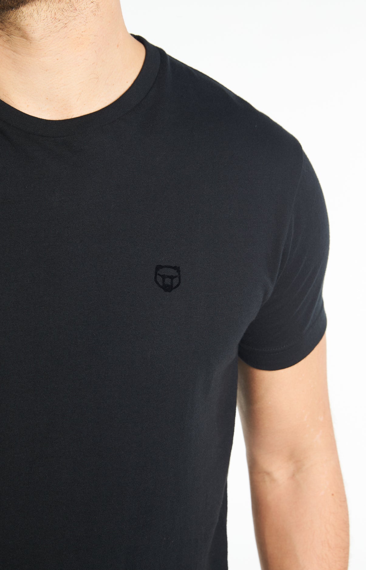 arthur-bob-uni-tee-shirt-homme-noir-coton-bio image 4