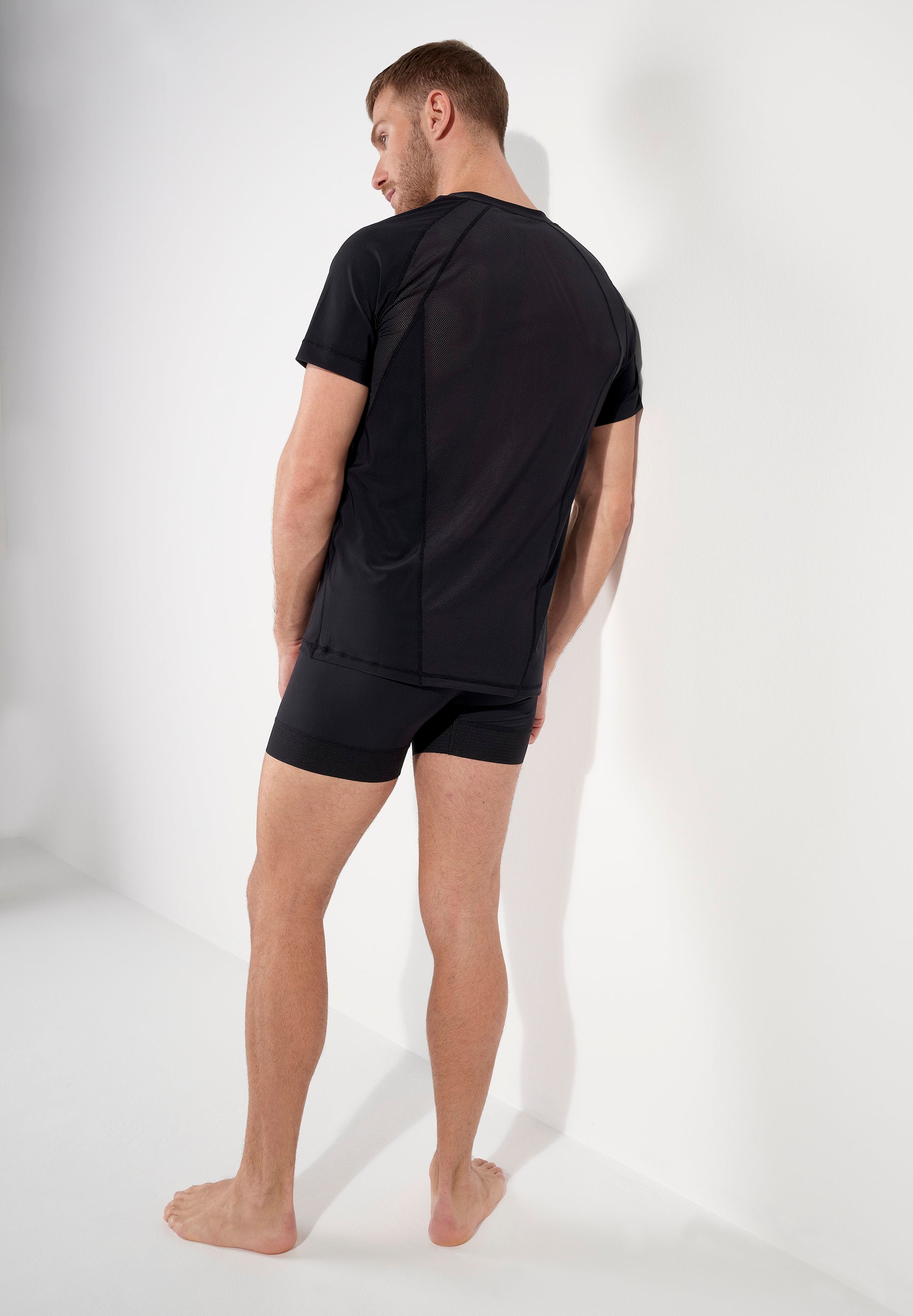 hom-sports-lab-403046-400004-tee-shirt-sport-homme-noir image 7