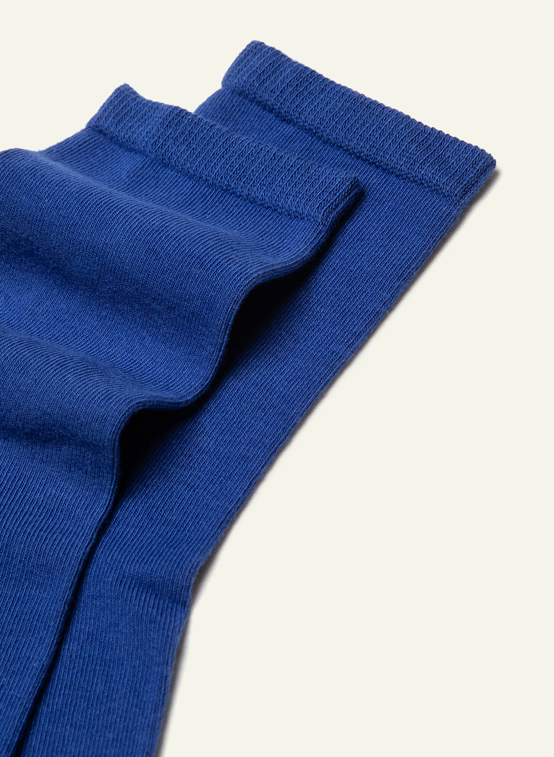 archiduchesse-courte-bleu-monochrome-chaussettes-coton-cheville image 3