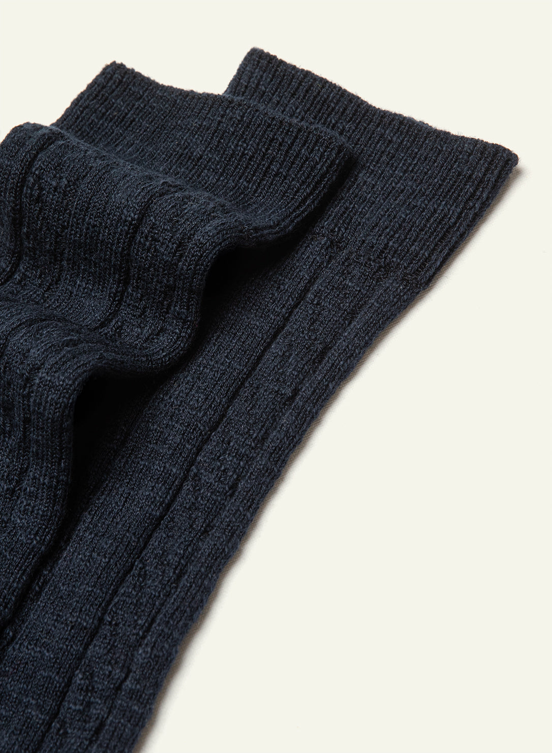 archiduchesse-cocooning-d-hiver-chaussettes-chaudes-bleu-marine image 3
