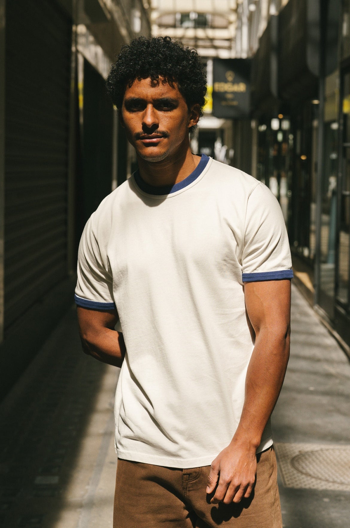 p-trone-varsity-t-shirt-manches-courtes-bleu-marine image 2