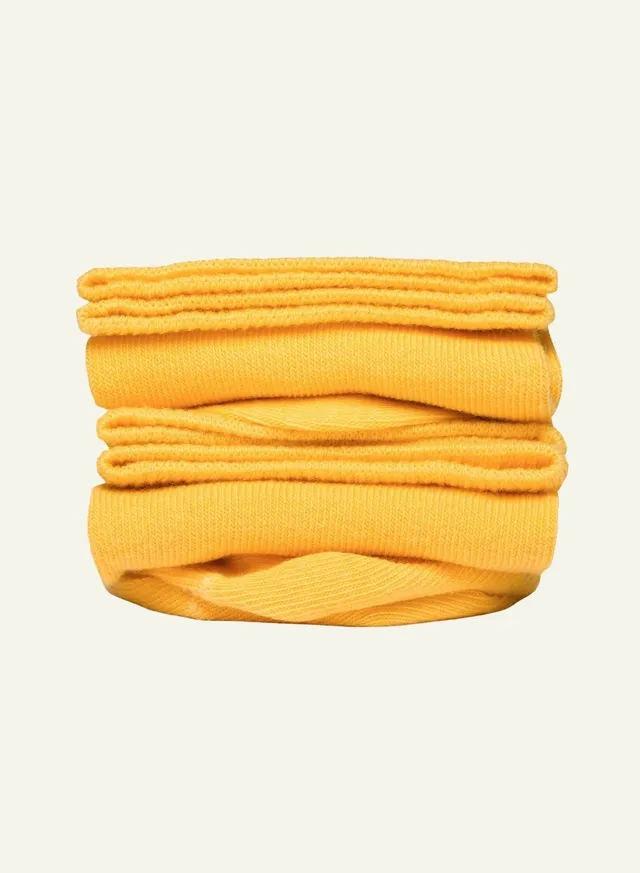 archiduchesse-de-ville-jaune-canari-chaussettes-jaune-coton image 1