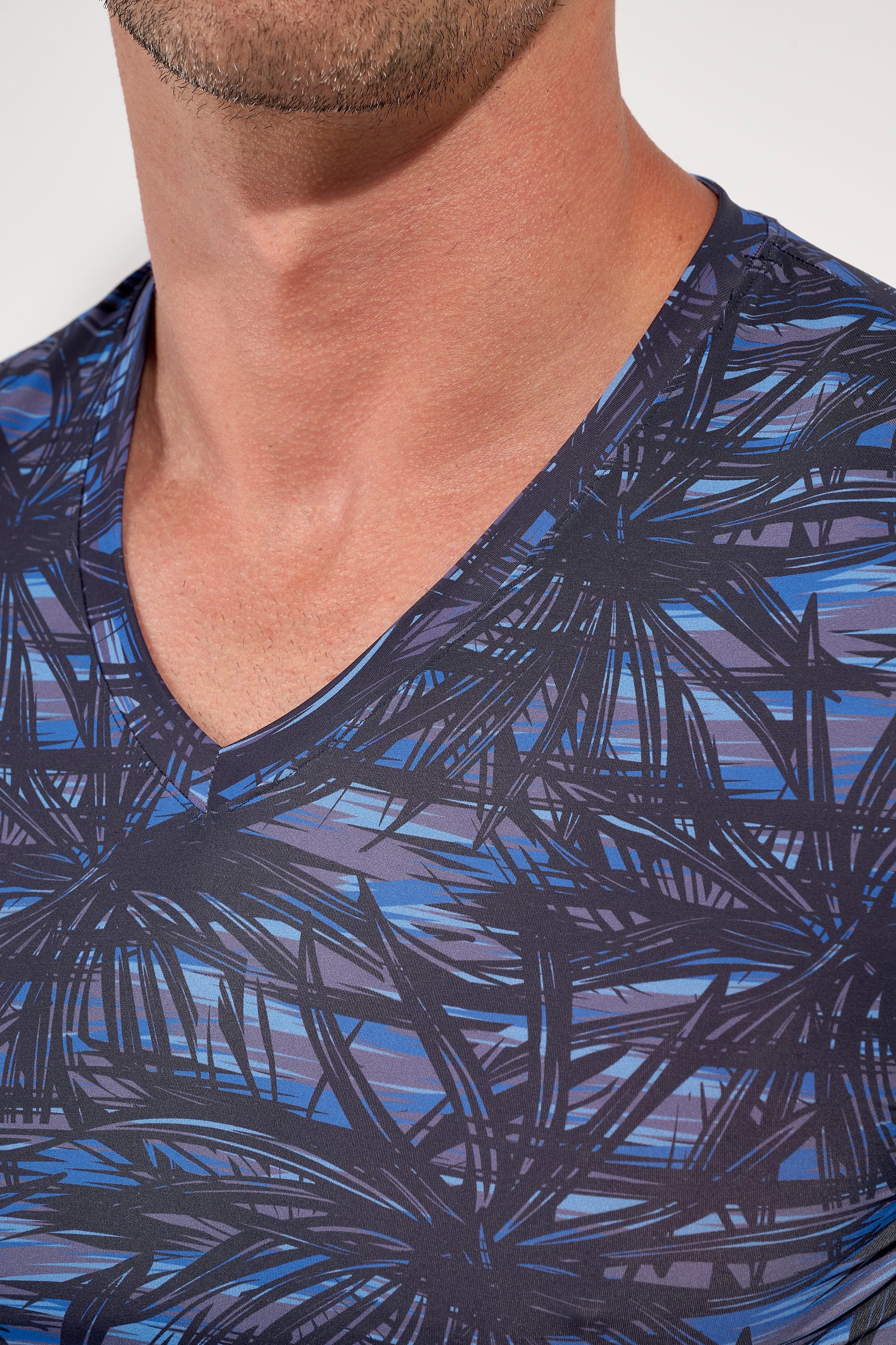 hom-supreme-cotton-star-island-tee-shirt-col-v-imprim-bleu-microfibre image 5