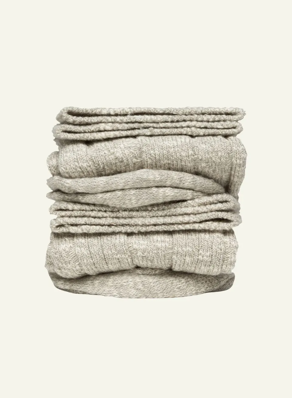 archiduchesse-cocooning-d-hiver-gris-chaussettes-chaudes image 1