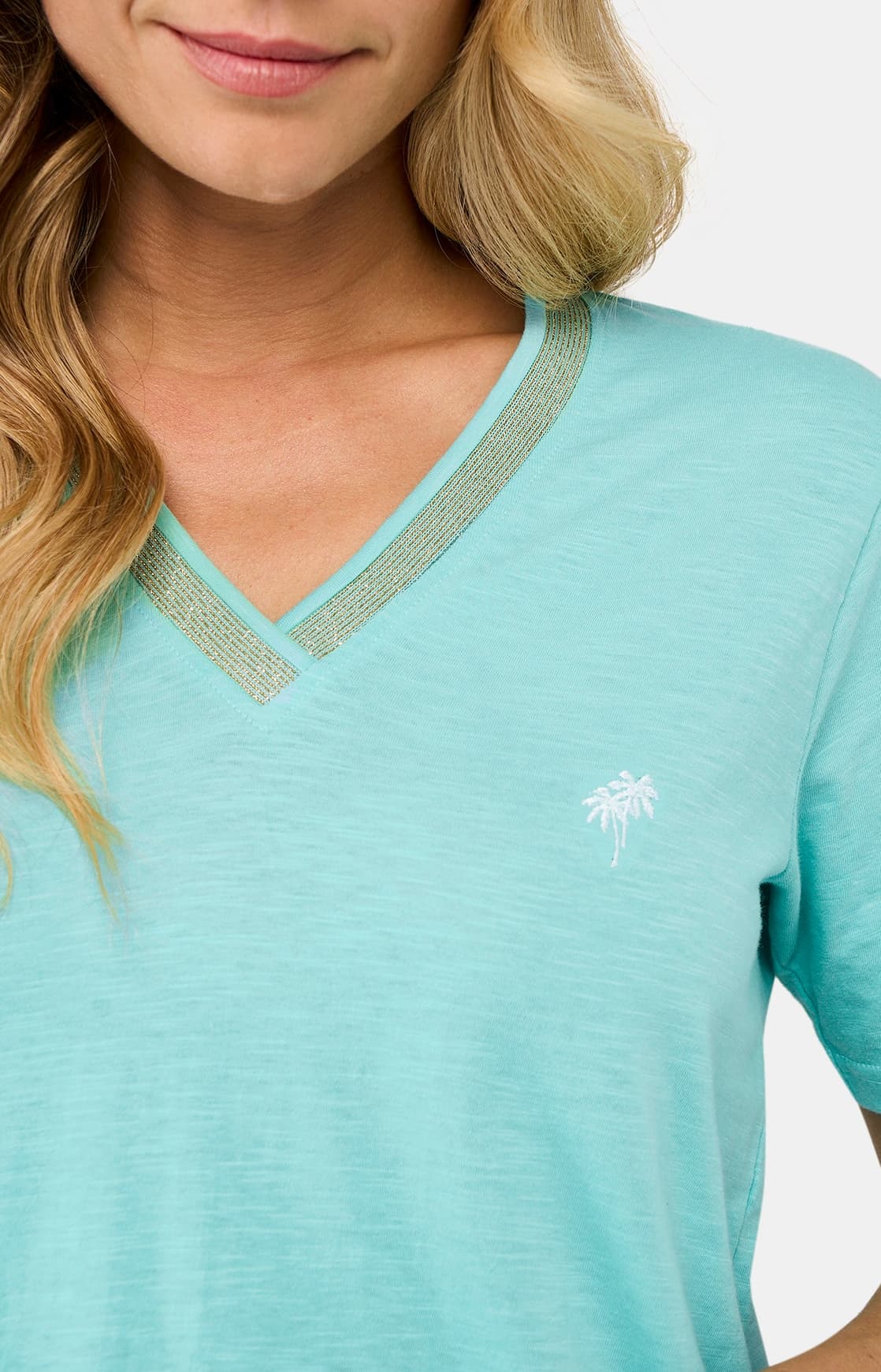 arthur-jade-tee-shirt-femme-coton-bio-vert-col-v image 4