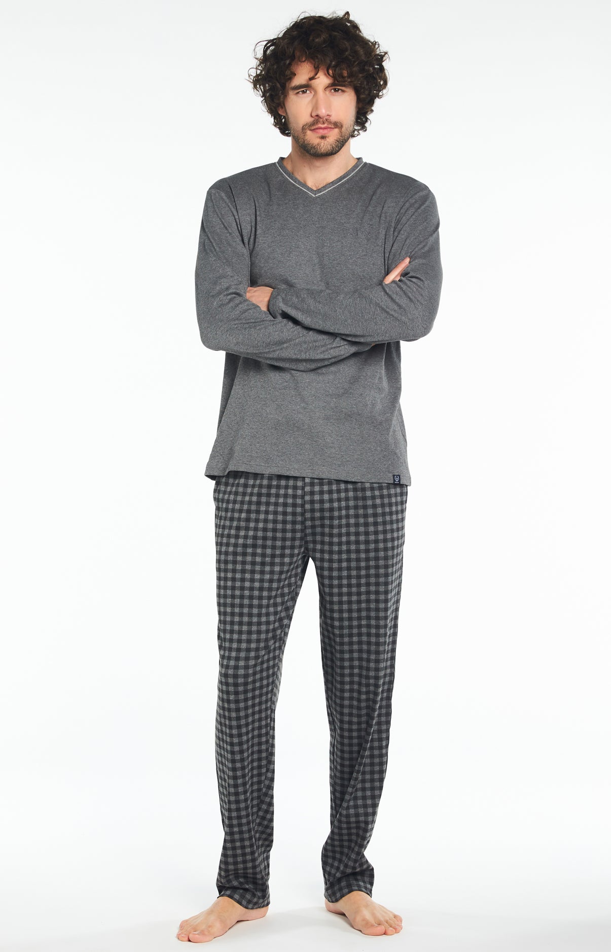 arthur-bob-karl-pyjama-long-homme-noir-interlock image 4