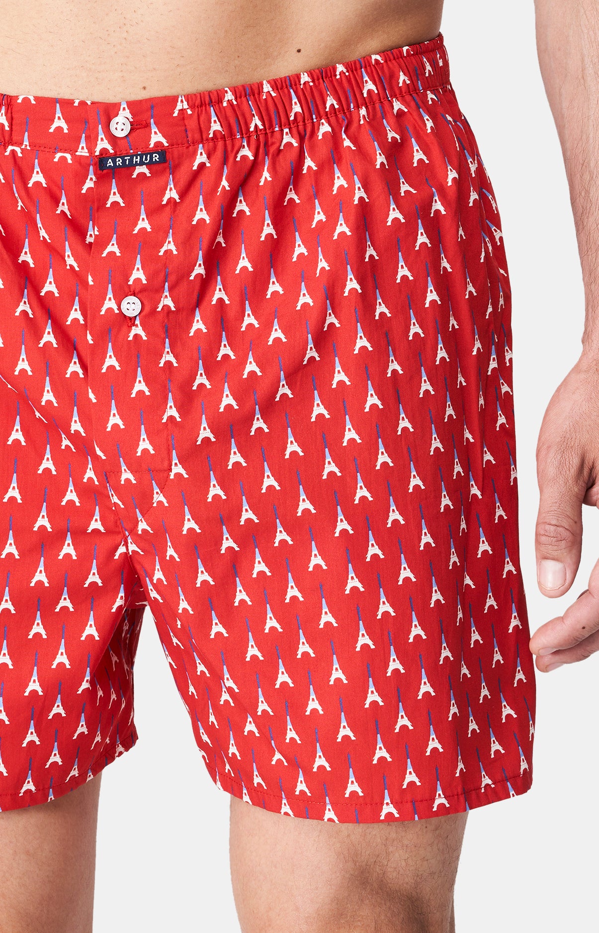 arthur-le-club-tour-eiffel-cale-on-homme-coton-bio-rouge image 1
