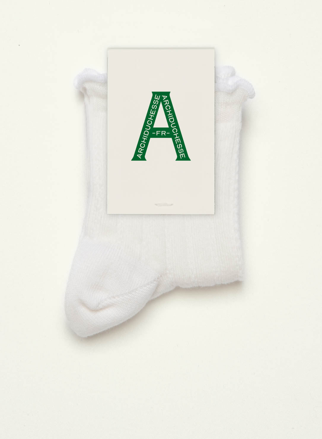 archiduchesse-fantaisie-collerettes-blanc-mouton-chaussettes image 3