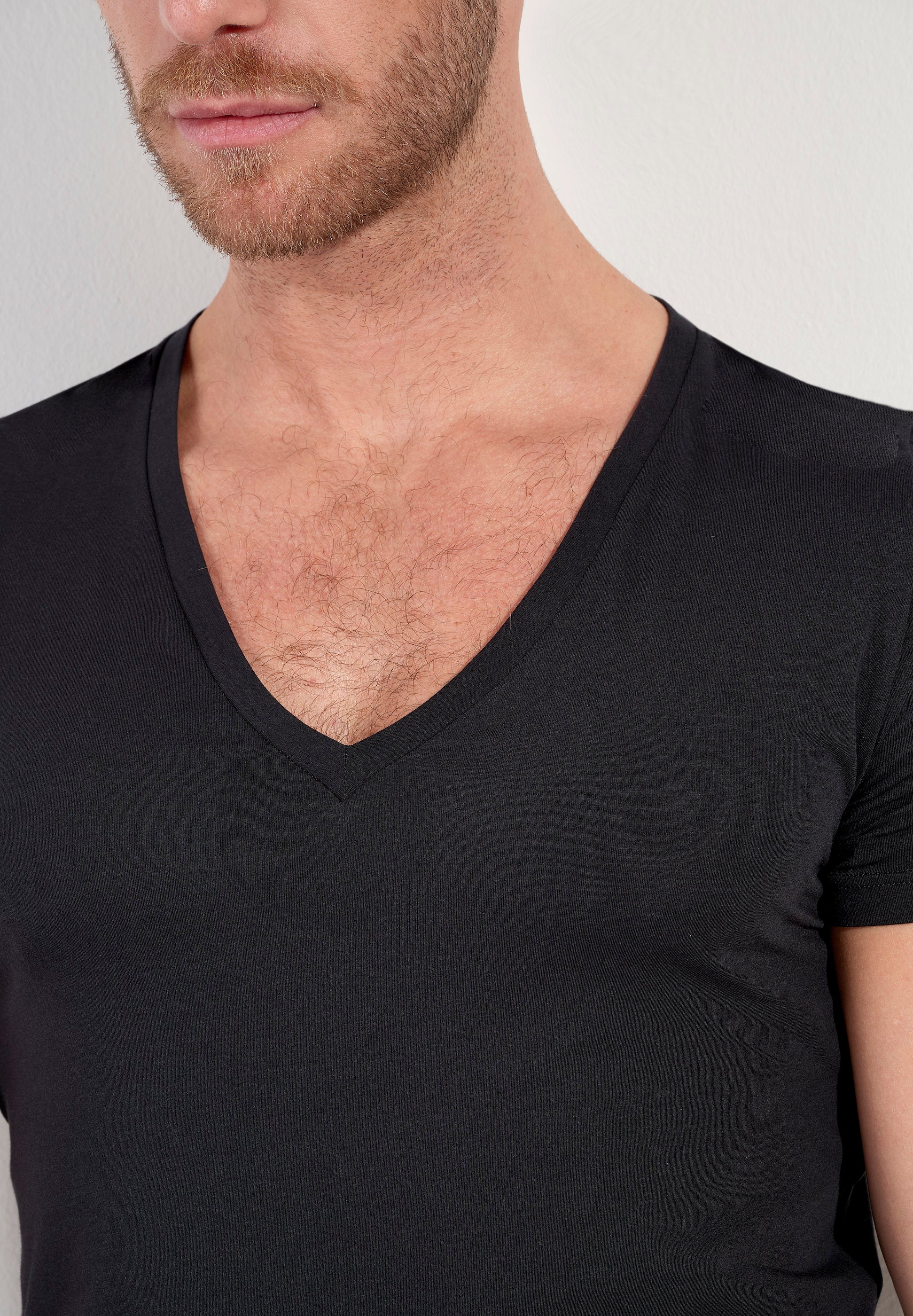 hom-supreme-cotton-tee-shirt-col-v-homme-noir-coton-stretch image 5