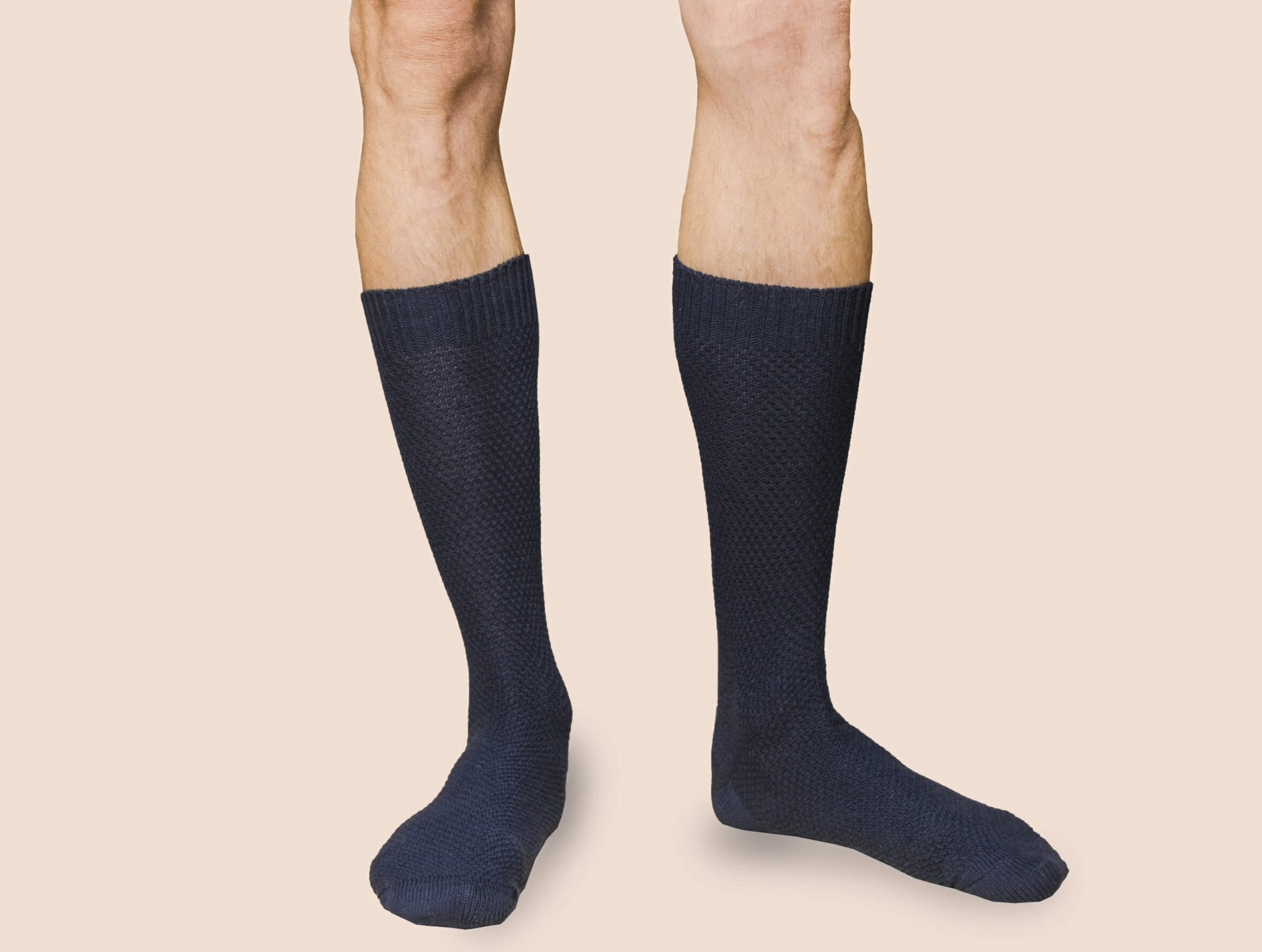 p-trone-chaussettes-gaufr-es-chaussettes-coton-bio-noir-39-42 image 8