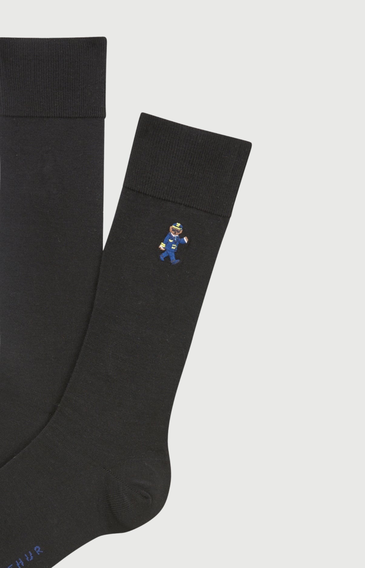 arthur-bob-pilote-de-lit-chaussettes-coton-noir image 2