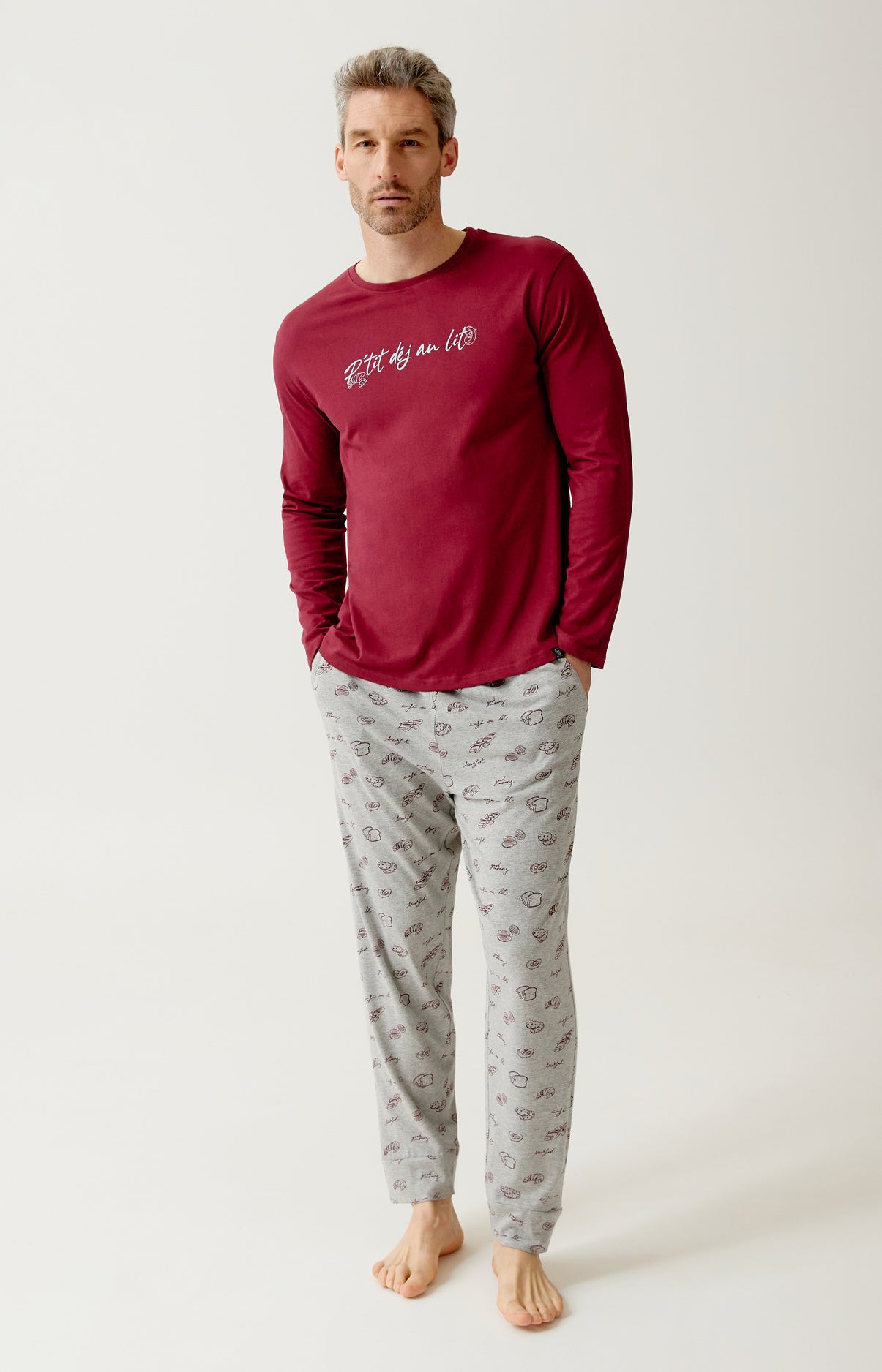 arthur-bob-p-tit-dej-au-lit-pyjama-homme-gris-coton-bio image 1