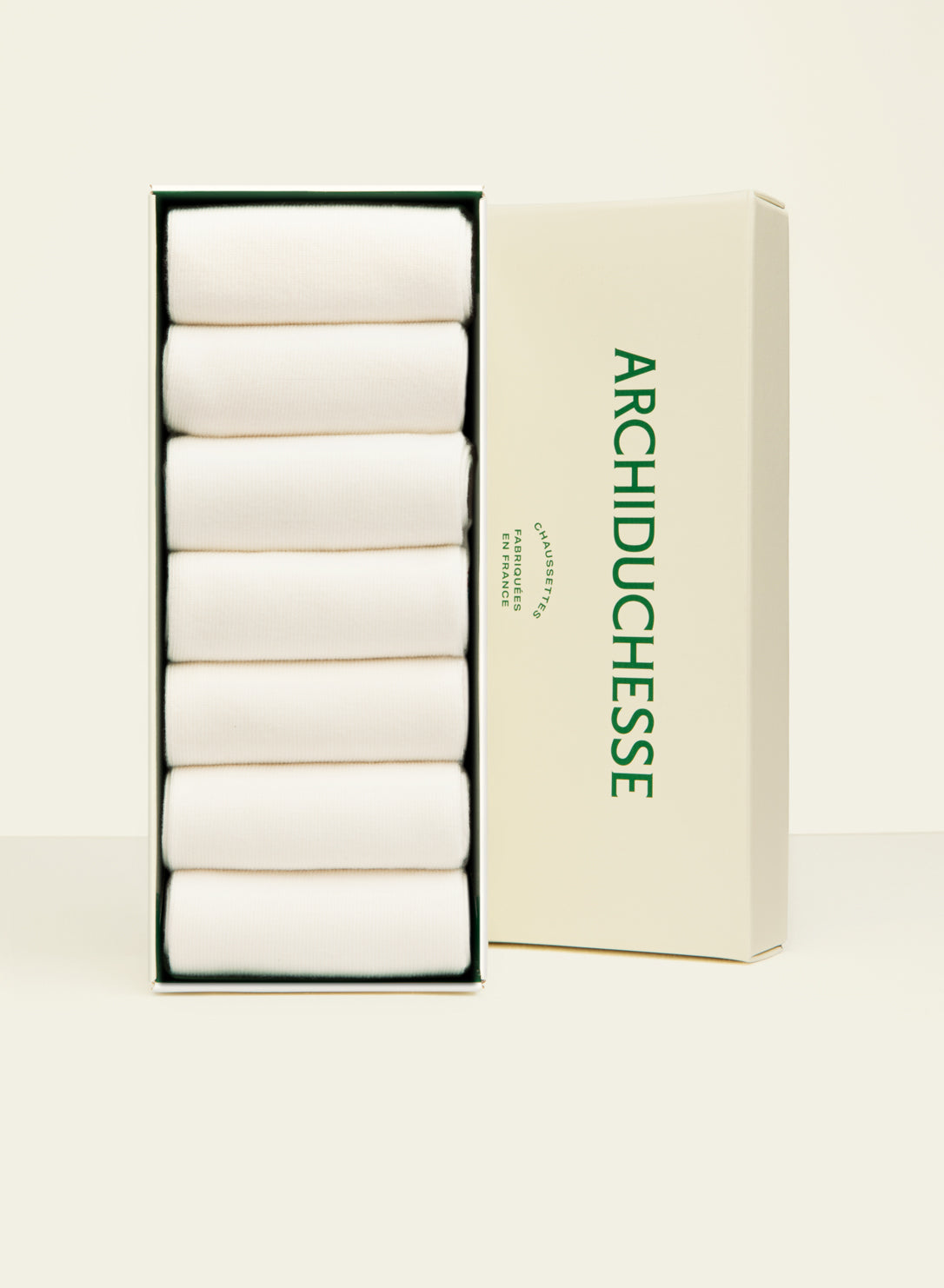 archiduchesse-de-ville-blanc-mouton-chaussettes-semainier-coton image 1