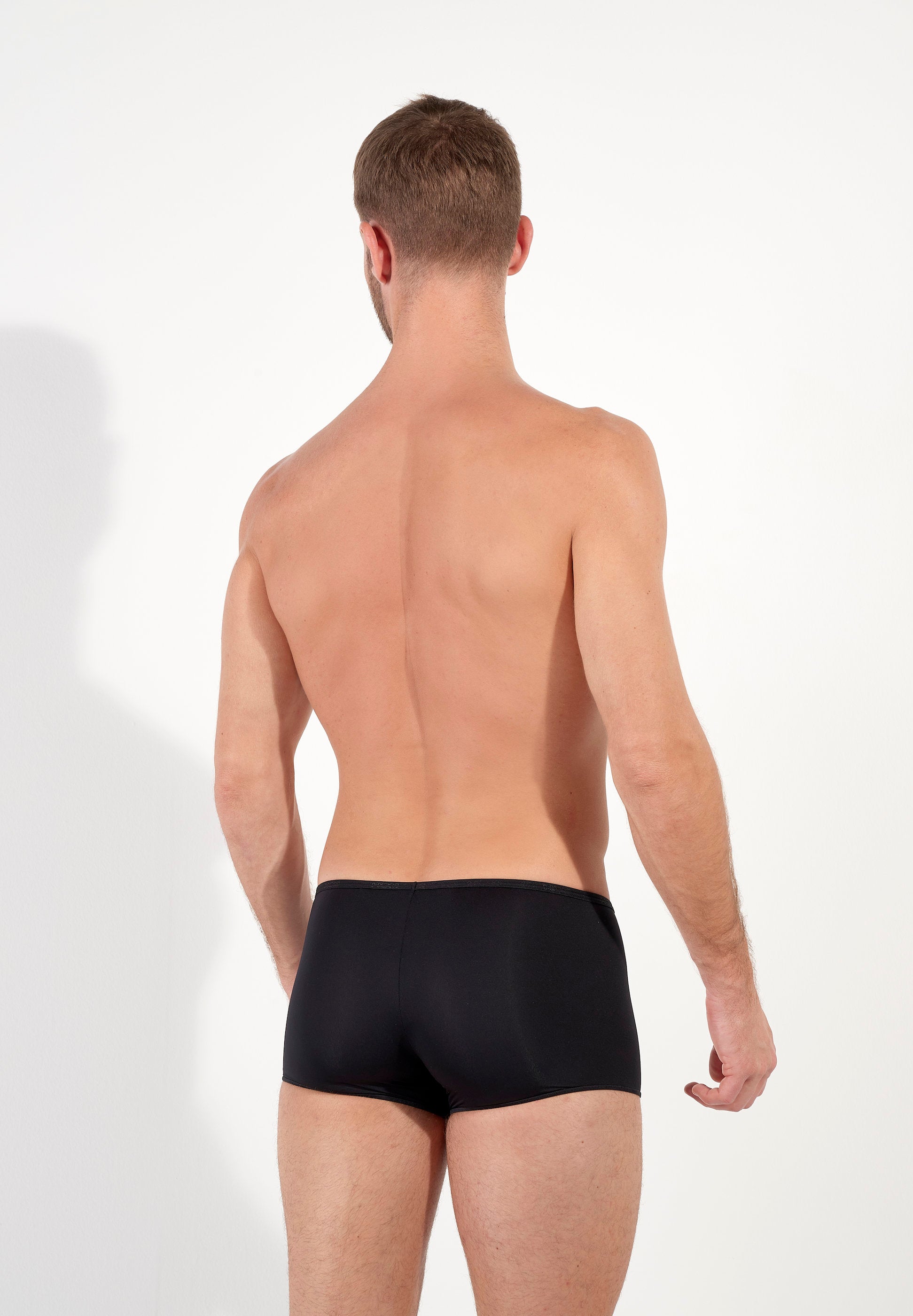 hom-plumes-trunk-boxer-homme-noir-microfibre image 3