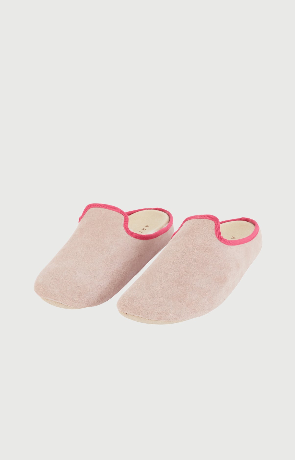 arthur-bob-chaussons-cuir-velvette-nude image 2