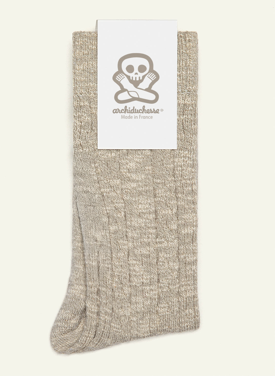 archiduchesse-cocooning-d-hiver-gris-chaussettes-chaudes image 3