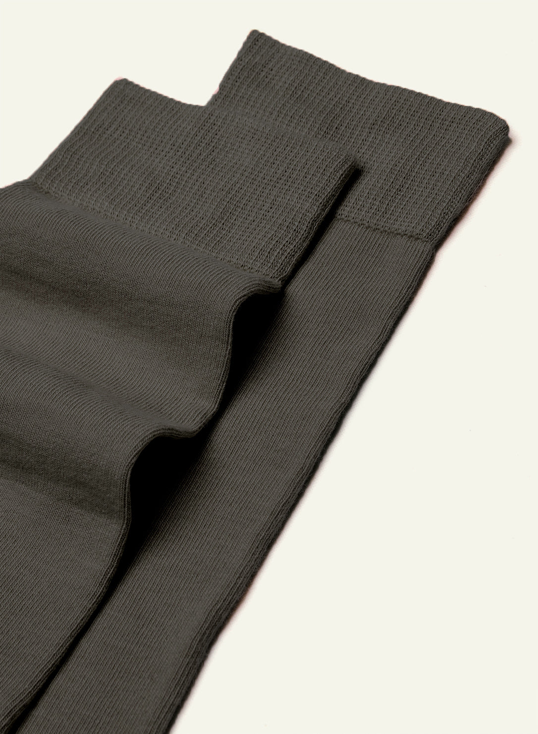 archiduchesse-de-ville-gris-anthracite-chaussettes-gris-coton image 4