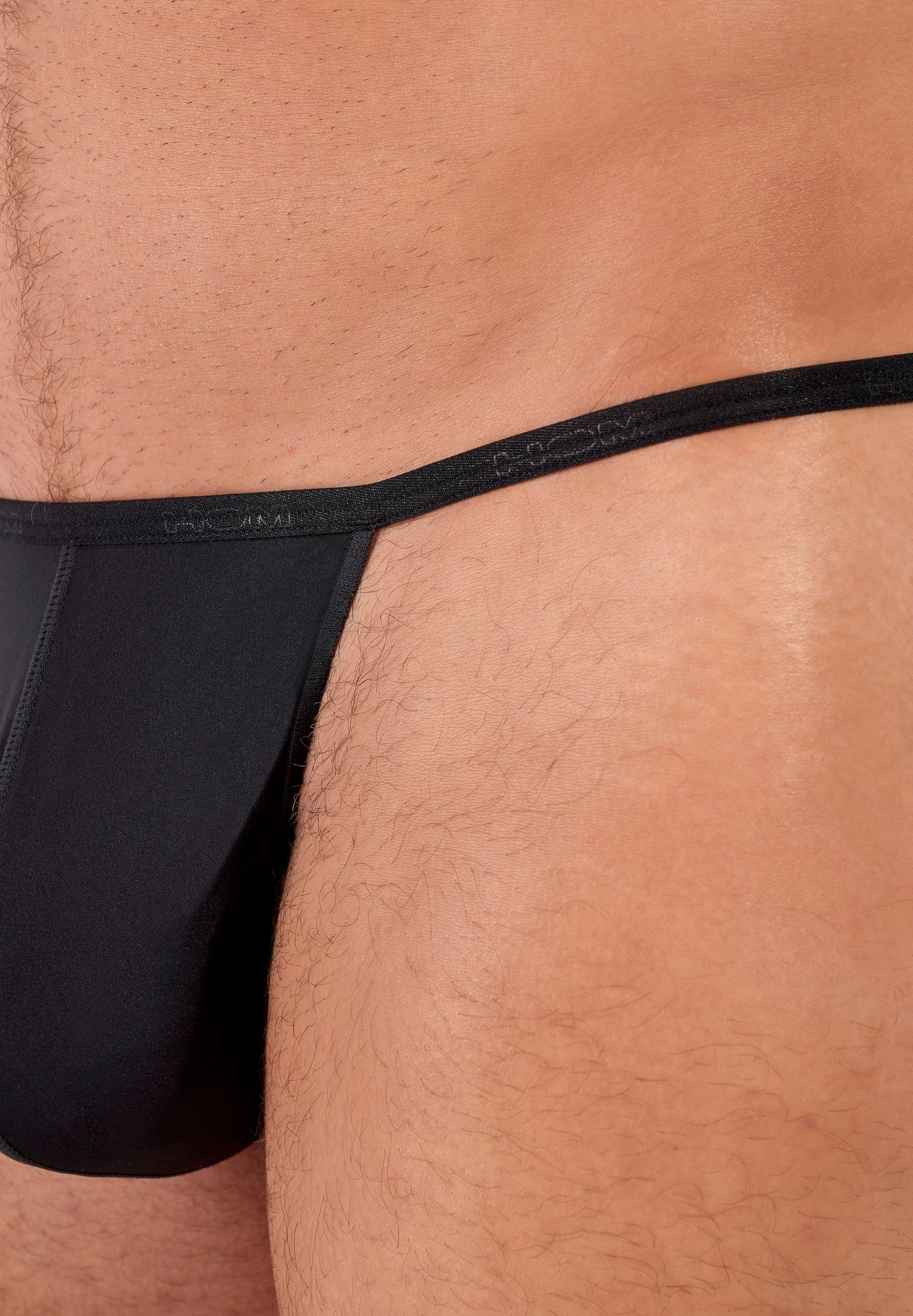 hom-plume-g-string-359931-400004-string-noir-invisible image 5