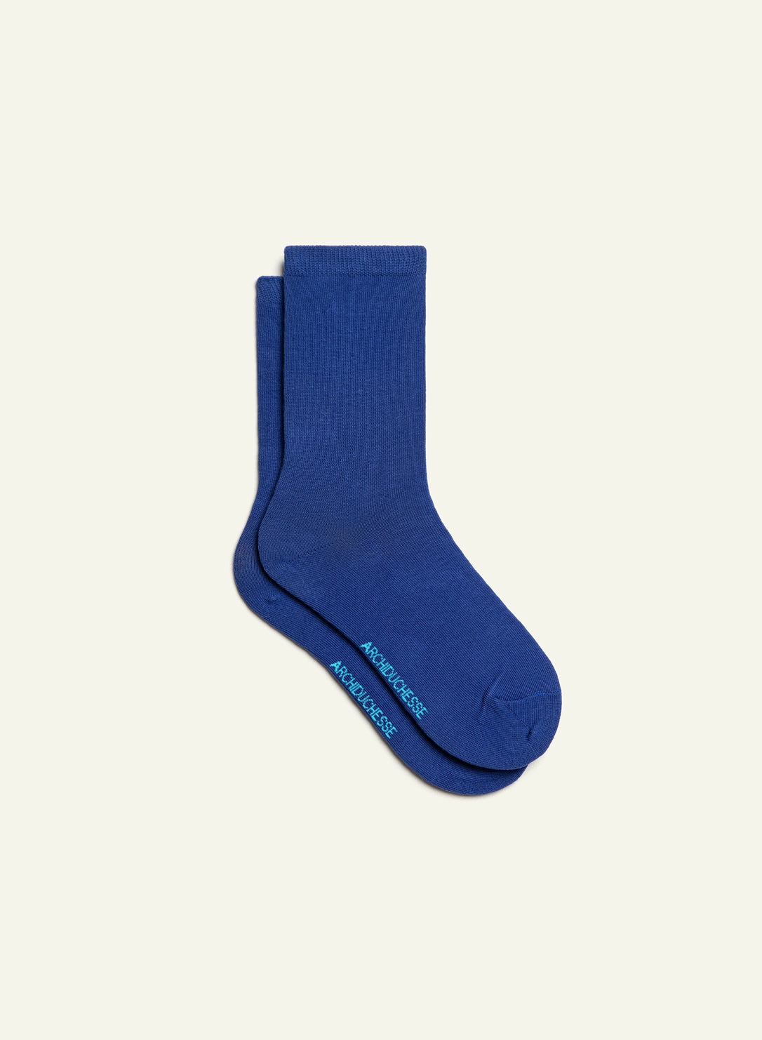 archiduchesse-courte-bleu-monochrome-chaussettes-coton-cheville image 2