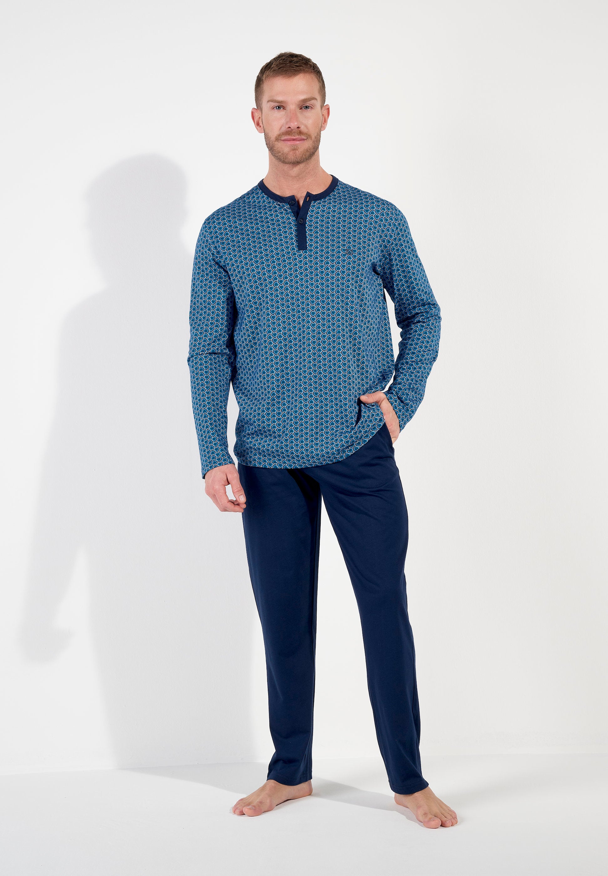 hom-martinez-pyjama-homme-long-bleu-coton-art-d-co image 4