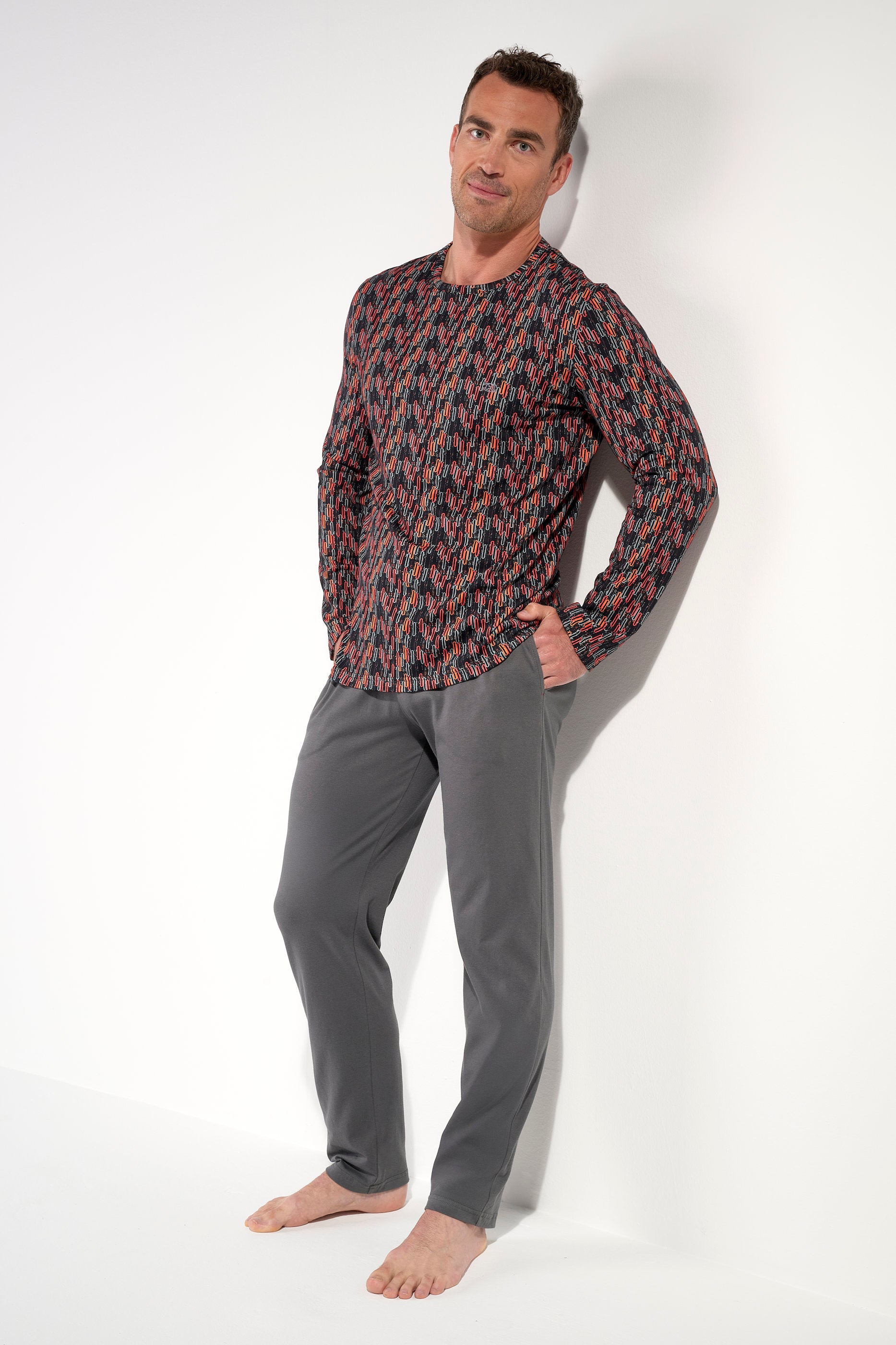 hom-modal-comfort-westgate-403120-pyjama-long-homme-rouge image 5