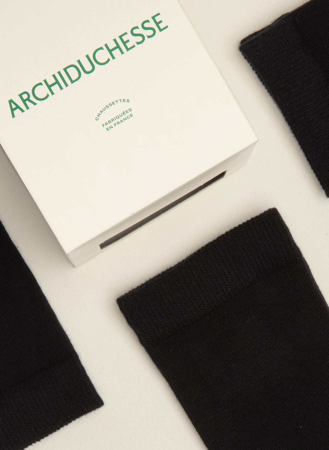 archiduchesse-de-ville-coffret-chaussettes-trio-noir-r-glisse-coton image 3