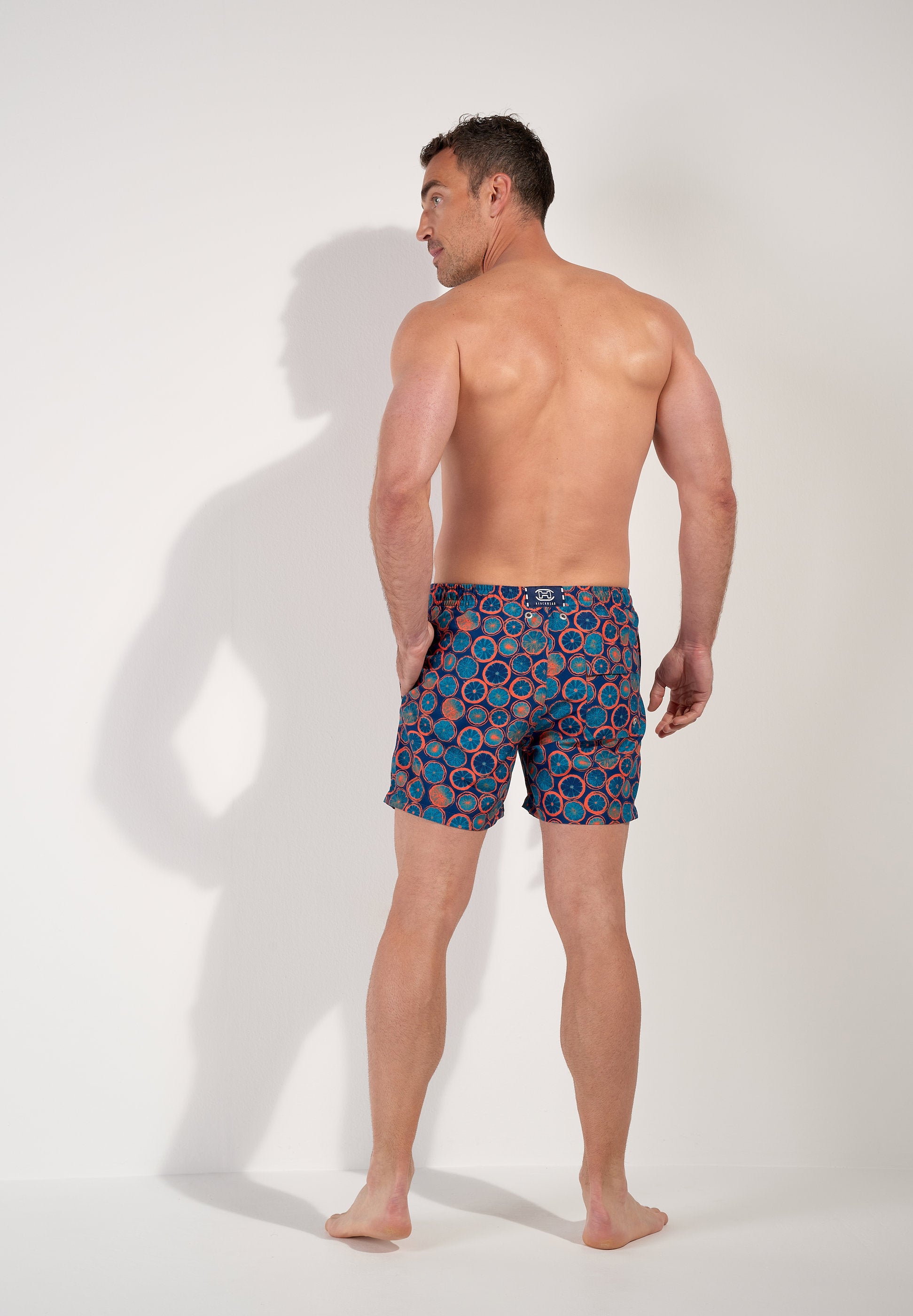 hom-h-fresh-trapani-short-de-bain-homme-bleu-oranges image 5