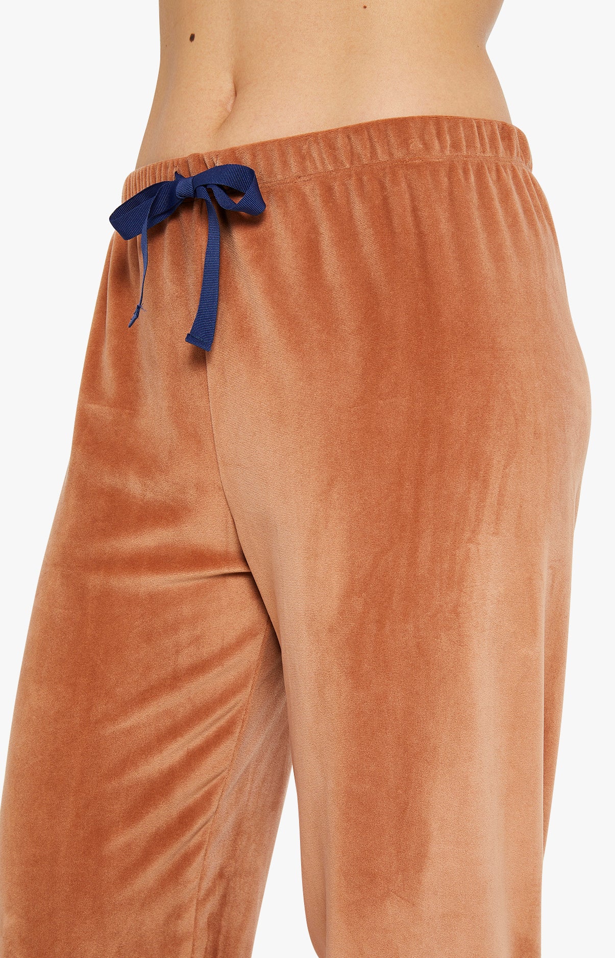 arthur-bob-caramel-pyjama-velours-caramel-boutonn-femme image 7