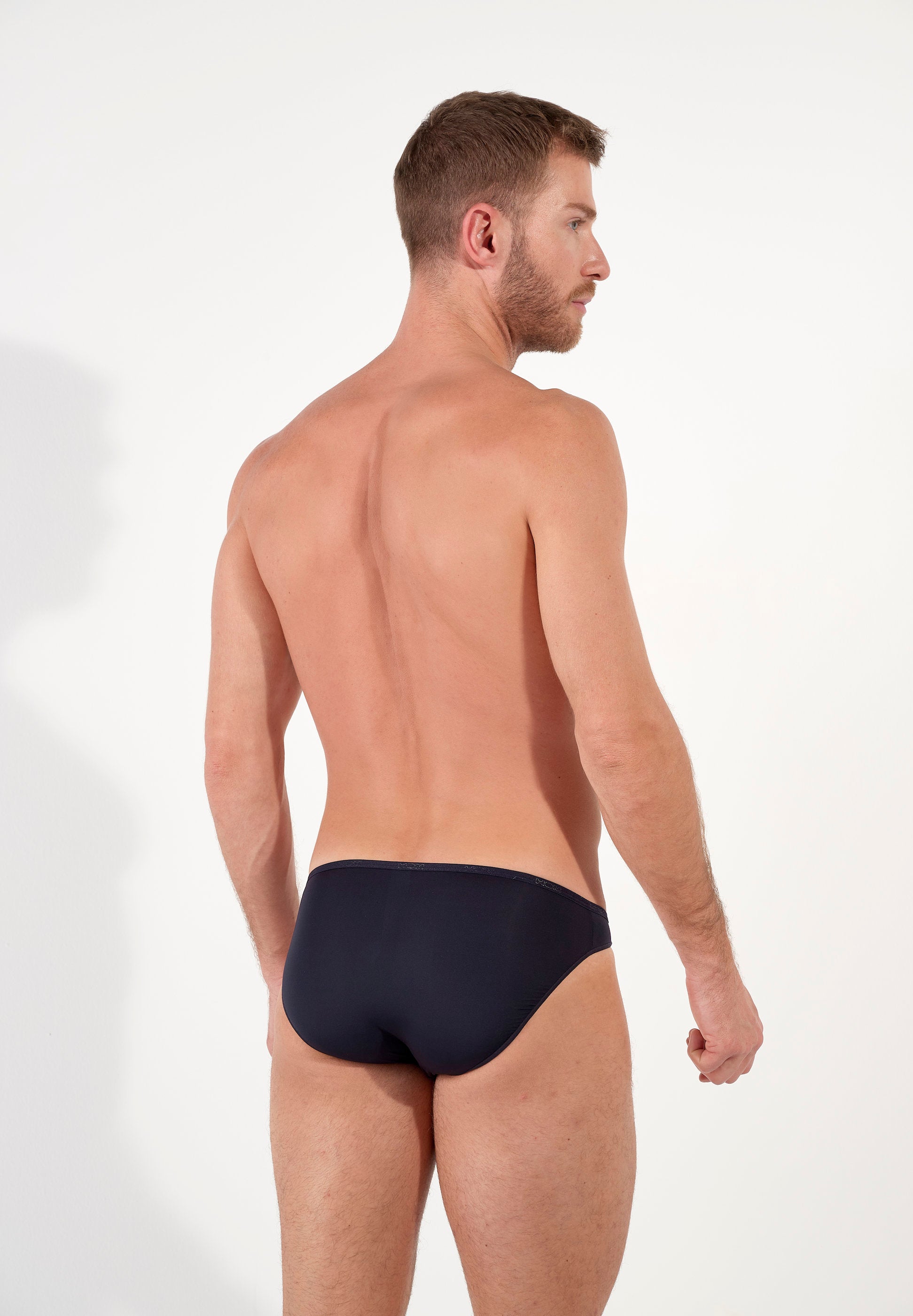 hom-plumes-micro-slip-navy-microfibre-invisible image 3