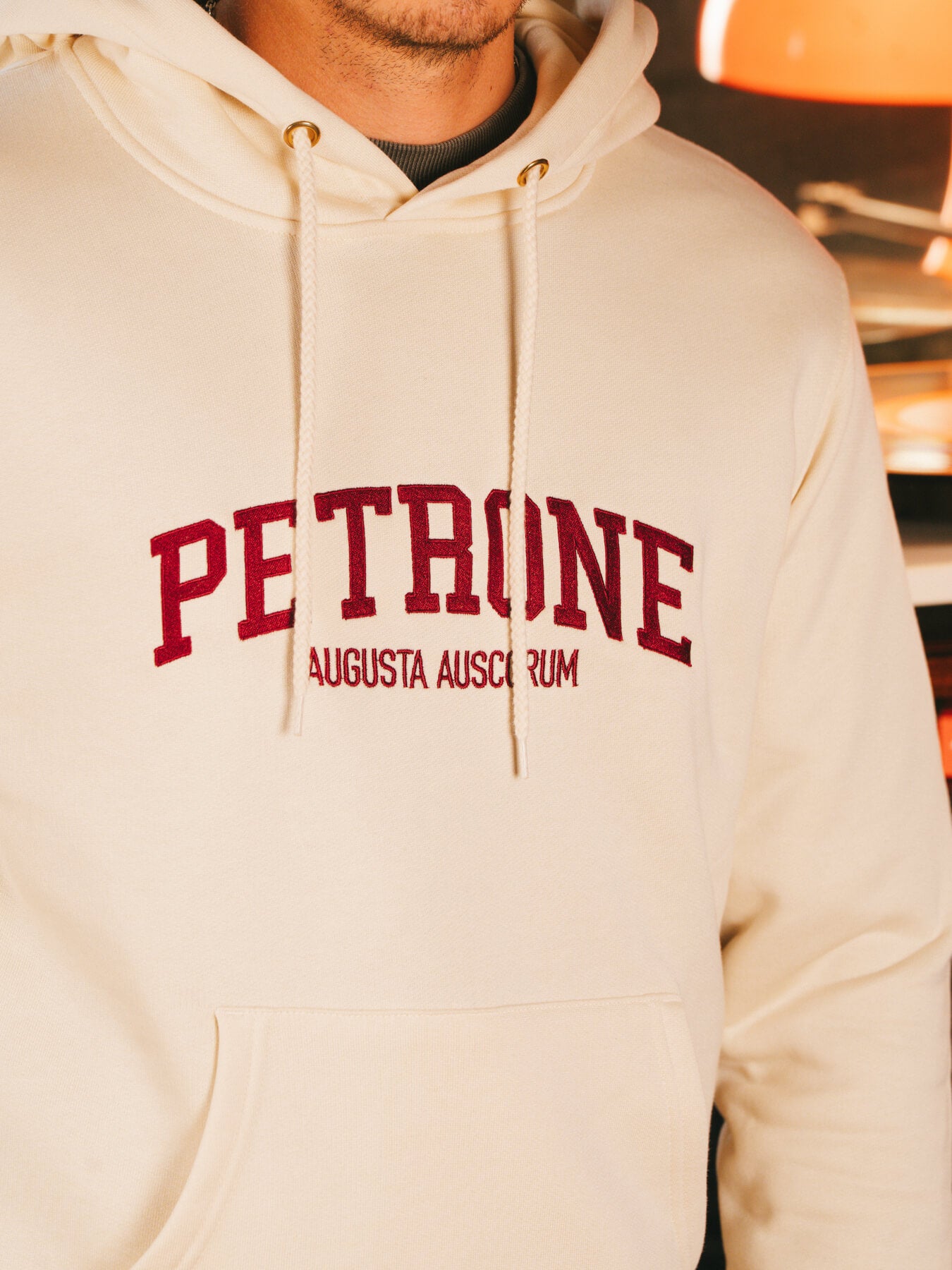 p-trone-hoodie-college-sweat-capuche-bleu-marine image 4